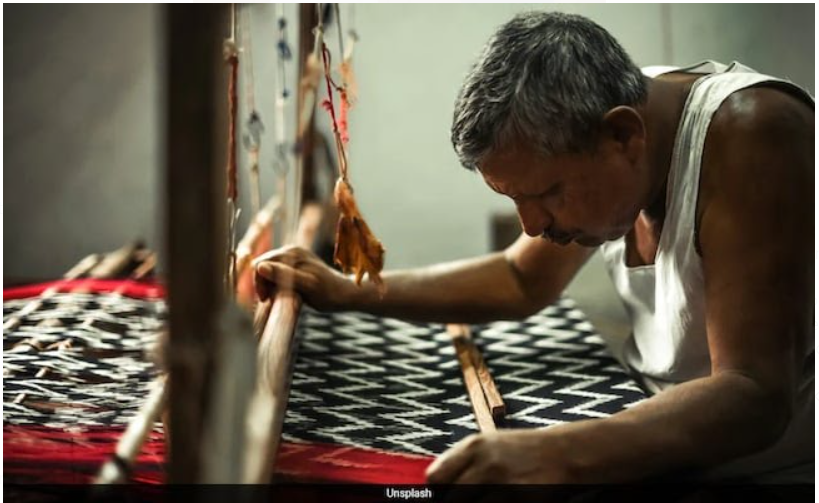 10th National handloom day is celebrated on 7th August 2024.
