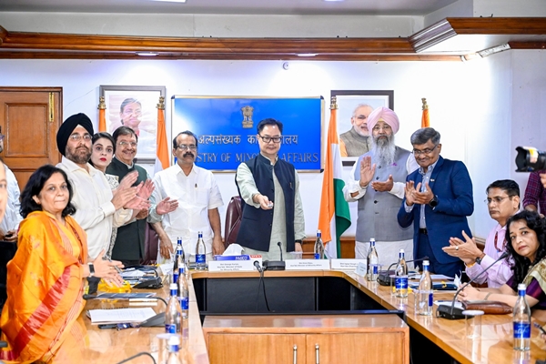 Kiren Rijiju & George Kurian Launches Haj Application 2025 & Jiyo Parsi Scheme Portal.