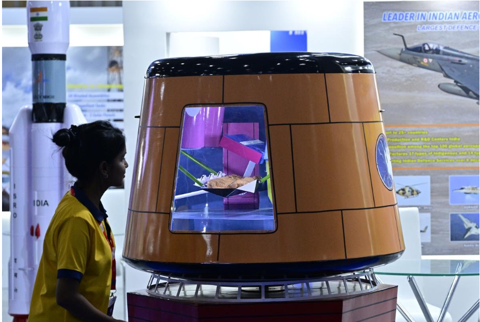 Bellatrix Aerospace Unveils Project 200, A Satellite Designed for Ultra Low Earth Orbit (ULEO) Operations at 180-250 km.