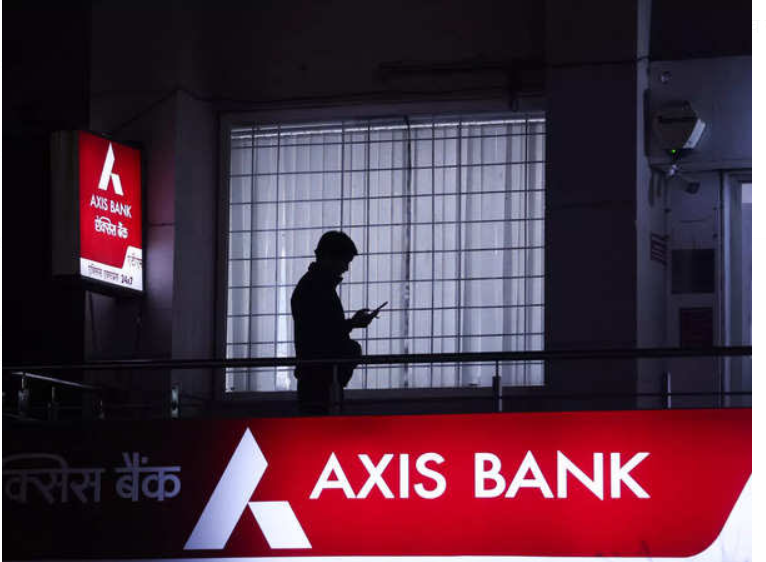 Axis Bank and Mastercard Collaborate to Launch MyBiz: A Credit Card for Small Business Owners.

