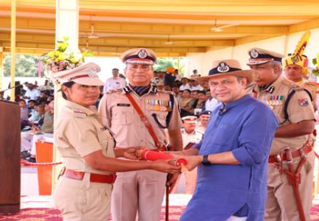 Union Minister Ashwini Vaishnaw participated in the 40th Raising Day Parade of the Railway Protection Force (RPF) in Nashik.