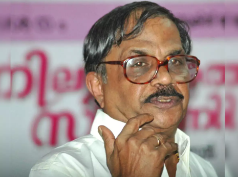 Famous Malayalam writer and Padma Bhushan awardee, MT Vasudevan Nair, has passed away.