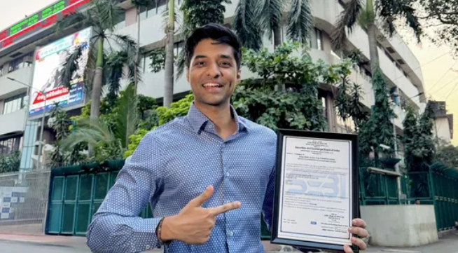 'The 1% Club' Becomes the First Finfluencer Firm to Receive SEBI RIA License.
