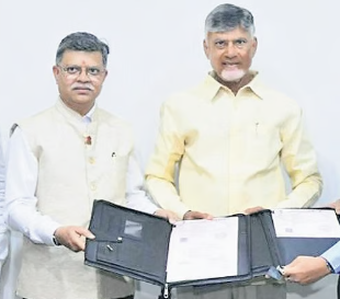 "APCRDA and HUDCO Sign Rs 11,000 Crore Loan Agreement for Amaravati Development".