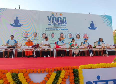 Union MoS Prataprao Jadhav Inaugurates Yoga Mahotsav in Maharashtra and Unveils 'Yoga Sangam' Portal.