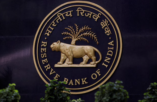 RBI Report: India's Total Exports Rise by 6.01% to USD 824.9 Billion in FY25.