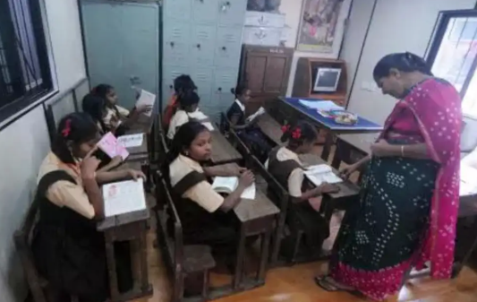 Delhi Police Launches 'Nayi Disha' Initiative to Reintegrate School Dropouts into Mainstream Education.