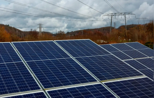 Serentica Renewables Secures Over USD 100 Million in Funding from Rabobank and Société Générale.