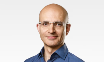 Apple Appoints Sabih Khan as New Chief Operating Officer to Lead Global Supply Chain.