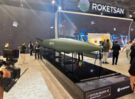 Turkey Unveils First Indigenous Hypersonic Ballistic Missile “Tayfun Block-4” at IDEF 2025.