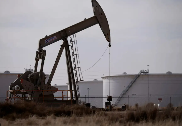 India's Russian Oil Imports Surge to 2 Million Barrels per Day in August 2025.
