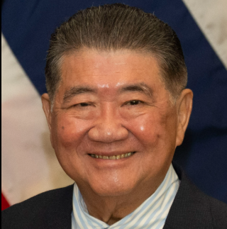 Thailand’s Cabinet Appoints Phumtham Wechayachai as Acting Prime Minister Amid Political Upheaval.