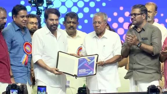 Kerala declared free from extreme poverty on Kerala Piravi Day