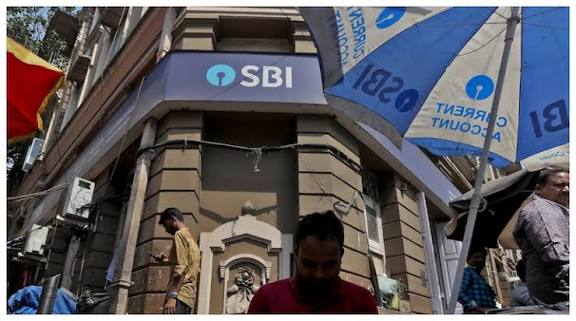 SBI Q2 net profit drops 15% YoY to ?13,000 crore on margin compression.