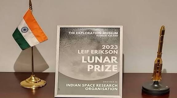 ISRO’s Chandrayaan-3 Team Awarded "Leif Erikson Lunar Prize".
